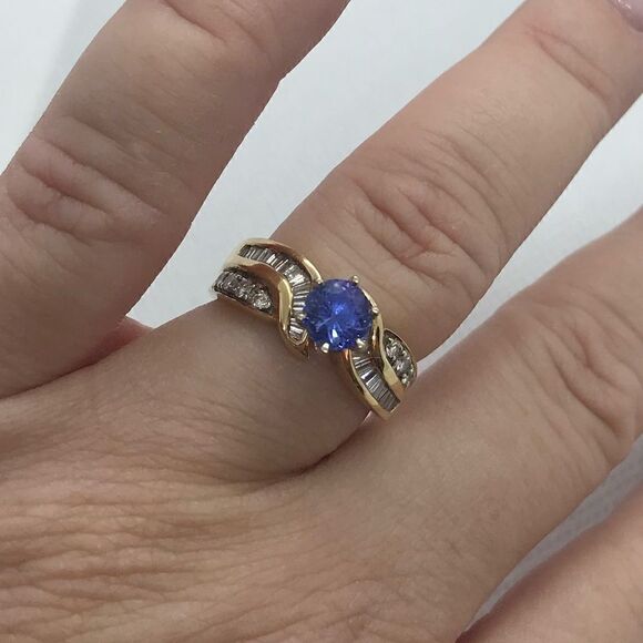 Genuine 14kt yellow gold diamond and tanzanite ring size 8 - Picture 1 of 4